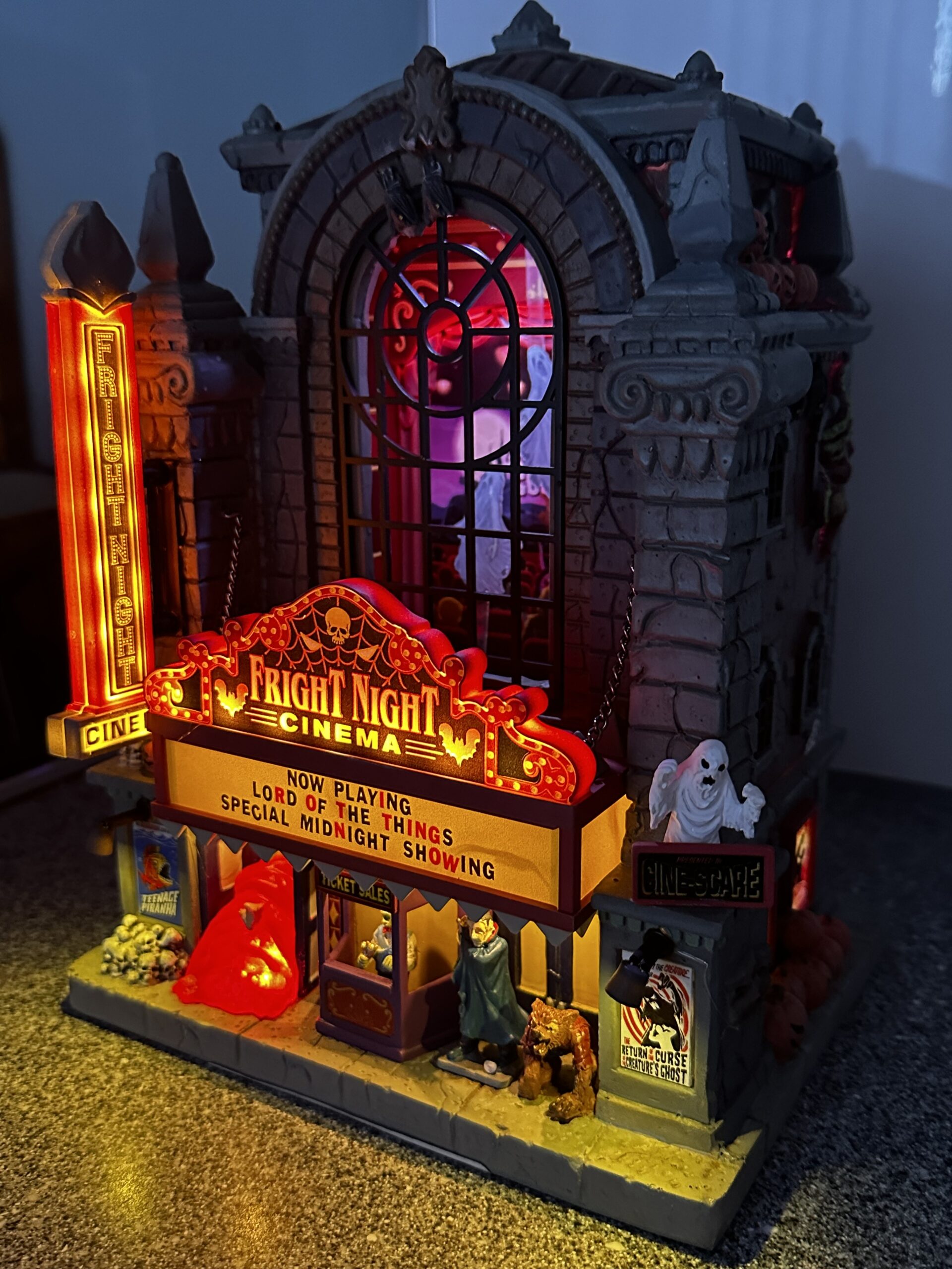 Fright Night Cinema – Lemax Spooky Town Review